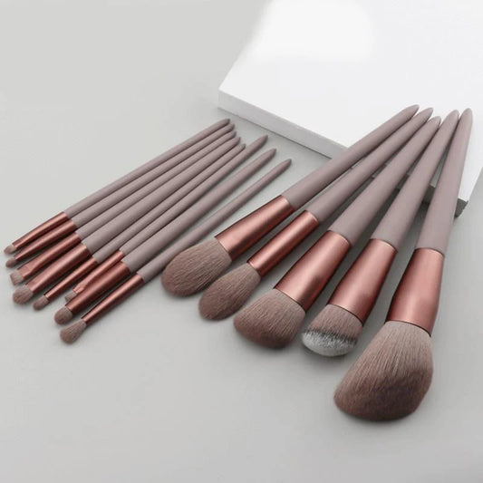 13-Piece Professional Makeup Brush Set for Eyeshadow, Foundation, and Blush with Cosmetic Bag