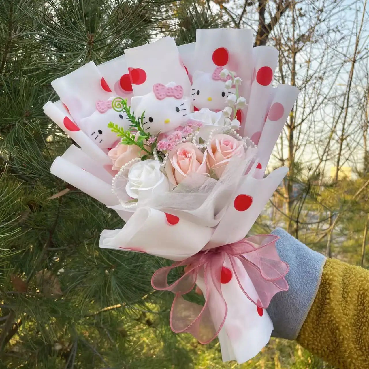 Hello Kitty Flower Bouquet Gift